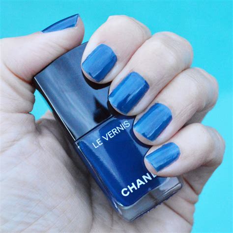 Chanel Bleu Trompeur nail polish review – Bay Area 